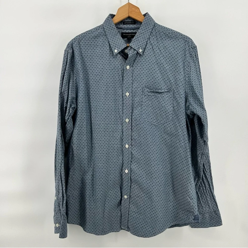 BANANA REPUBLIC Oxford Button Down L/S Shirt Men's Large‎ Blue Untucked Fit